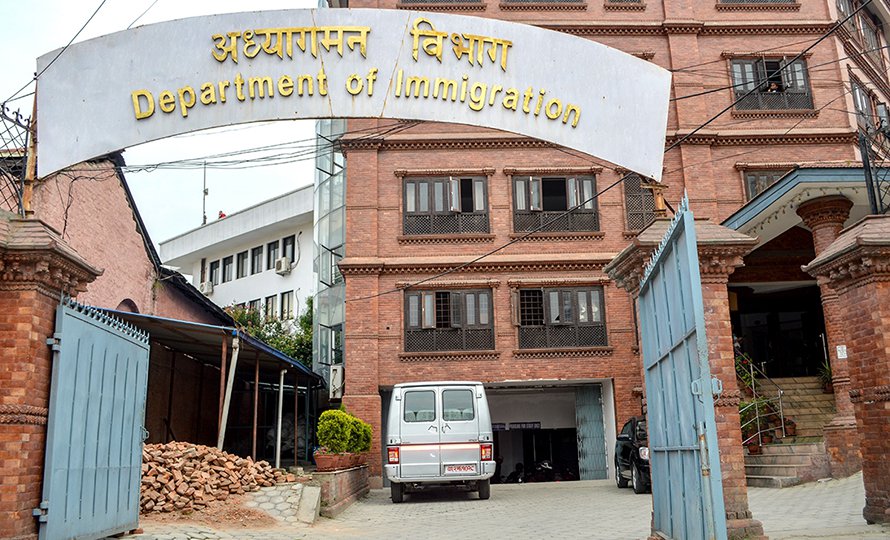 एकैपटक ८८ विदेशीको व्यवसायिक भिसा रद्द
