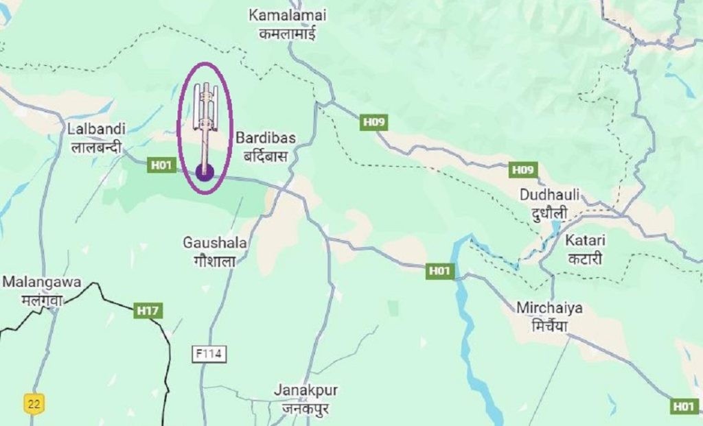 जंगल हुँदै यात्रा गर्दा अब मोबाइल नेटवर्क नहुँदा समस्या हट्यो