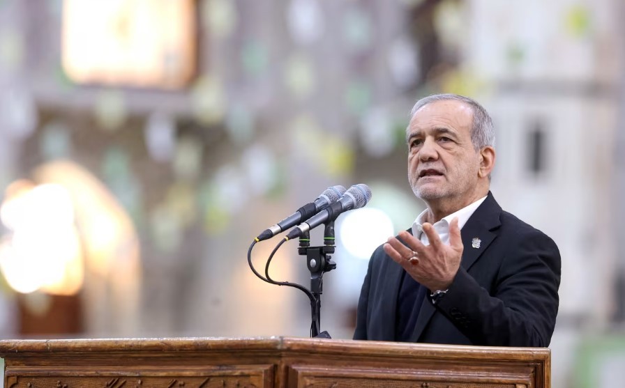 इजरायल र अमेरिकाविरुद्ध बदला लिनु इरानको ‘वैध अधिकार’ : राष्ट्रपति पेजेशकियन