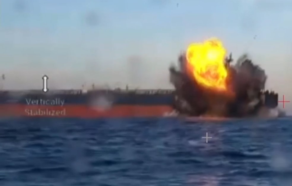 युक्रेनी नौसैनिक ड्रोनद्वारा रूसी ‘स्यान्डो फ्लीट’का दुई तेल ट्याङ्करमा प्रहार