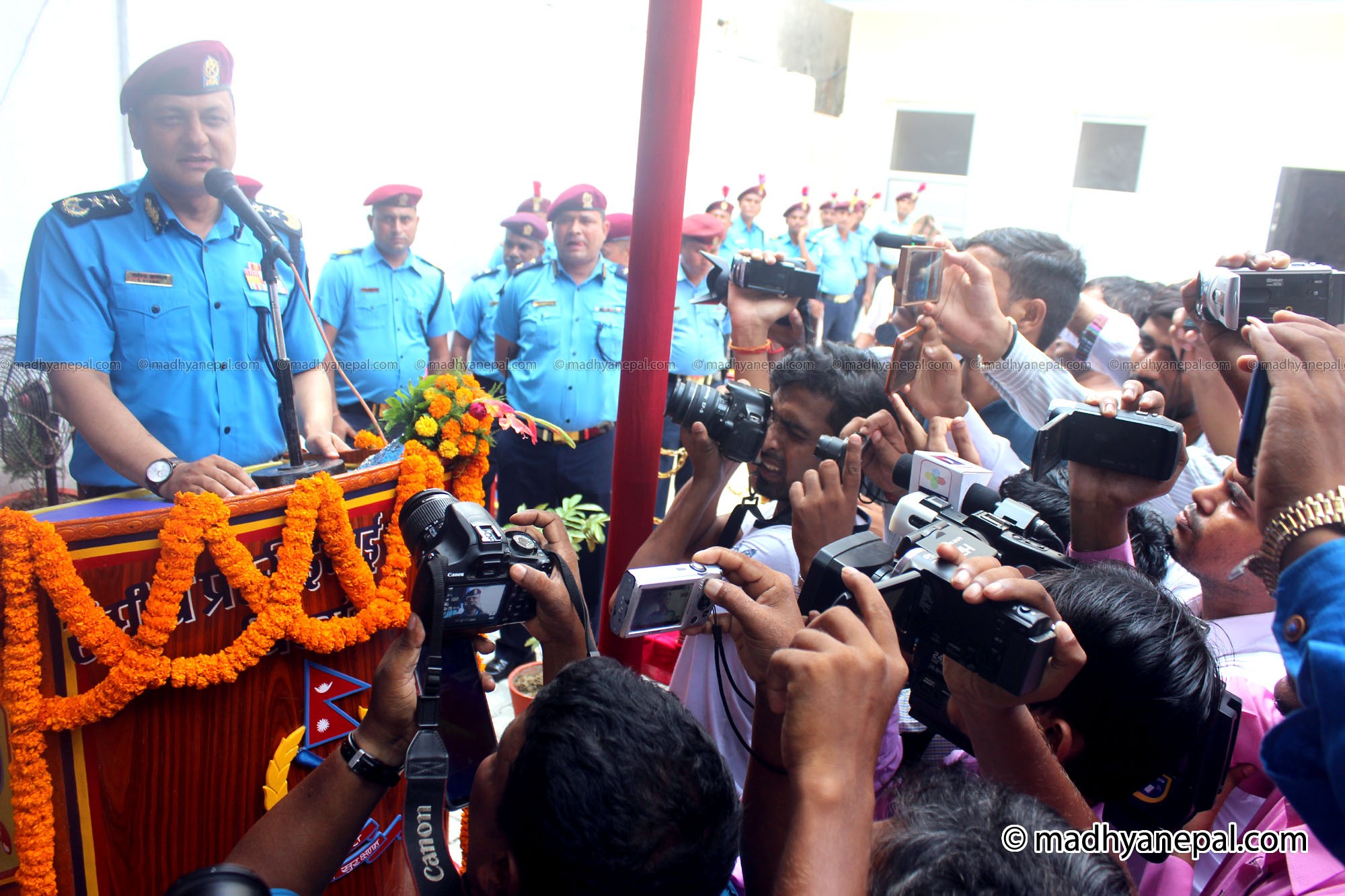 वीरगंजमा गर्जीए आईजीपी खनाल