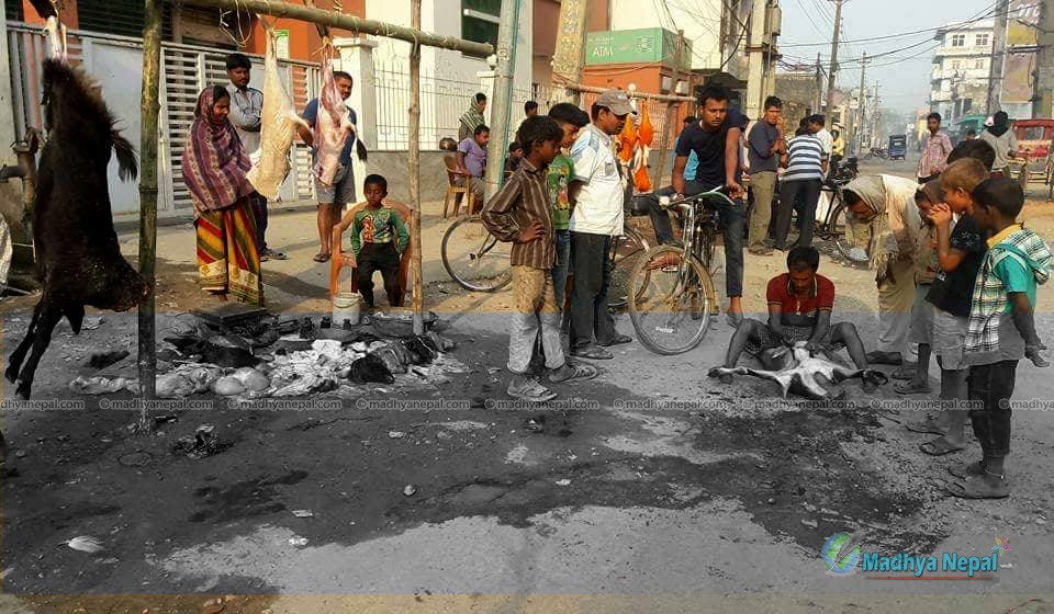 चाडवाड नजिकिएसंगै उपभोक्ता अस्वास्थ्यकर मासु खान बाध्य