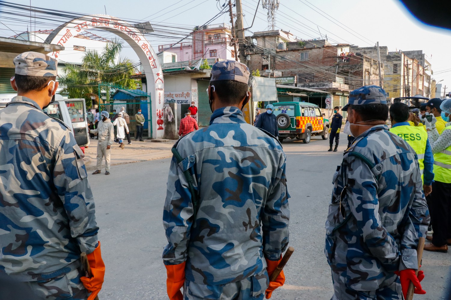 स्रोत साधन विनै प्रदेशभरीकै कोरोना संक्रमित उपचार गर्दै एक्लो नारायणी अस्पताल (फोटो फिचर)