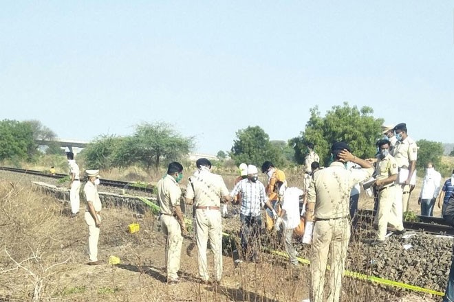 भारतको महाराष्ट्रमा रेलले किच्दा १६ मजदुरको मृत्यु