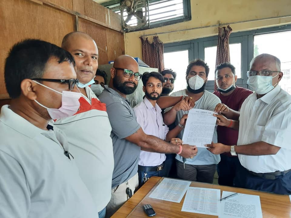 विधुत प्राधिकरण बीरगंज शाखाको अघोषित विधुत कटौतीको विरोधमा ज्ञापन