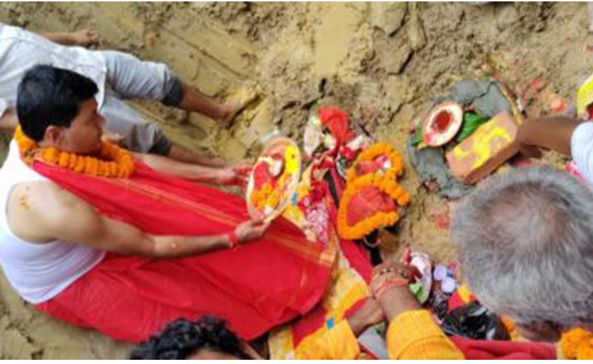 बाराको महागढीमाई नगरपालिकाको भवनको शिलान्यास
