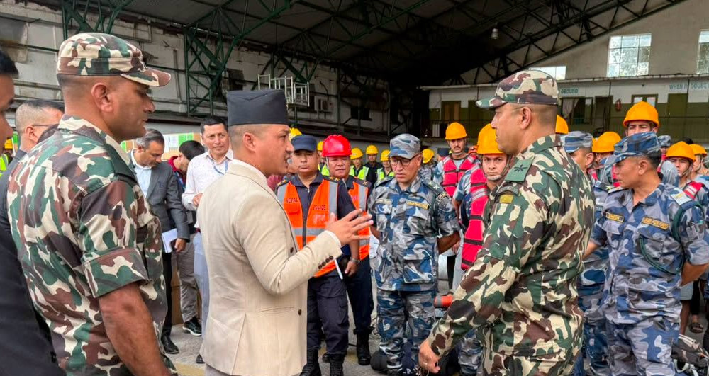 सुरुङमा फसेकाको उद्धारका लागि चीनबाट दुई टोली नेपाल आउँदै