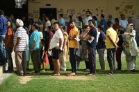 प्रचण्ड गर्मीका बीच भारतमा दोस्रो चरणको मतदान सुरु
