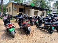 वीरगञ्जमा भन्सार छलीका २४ वटा इलेक्ट्रिक स्कुटर नियन्त्रणमा