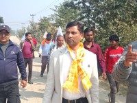 पर्सा–२ मा अमिताभ बच्चन दासको घरदैलो, ‘आँखा’ छापमा मतदान गर्न आग्रह