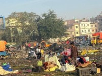 घण्टाघर छेउको बिपी उद्यानलाई व्यवस्थित बनाउन अस्थायी पसल हटाइयो