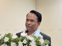 उत्पादनमूलक क्षेत्रमा लगानी बढाउन निजी क्षेत्रलाई गभर्नरको आग्रह 