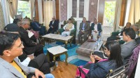 गुण्डुमा एमाले पदाधिकारी बैठक सुरु, समसामयिक राजनीतिक विषयमा छलफल
