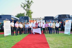 भारतद्वारा नेपाललाई १० कैदी वाहक ट्रक हस्तान्तरण, सुरक्षा संयन्त्रको क्षमता विस्तारमा सहयोग