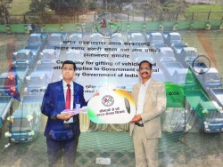 निर्वाचन तयारीका लागि भारतद्वारा थप ३० मिनी ट्रक सहयोग