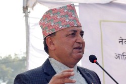 एमाले महाधिवेशनमा इस्वर पोखरेलको चुनौती: अध्यक्ष पदमा उम्मेदवारी घोषणा