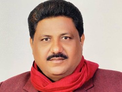 जसपा मधेश अध्यक्ष अशोक यादवविरुद्ध एसपीलाई गाली गरेको आरोपमा पक्राउ पुर्जी