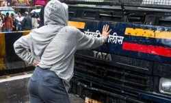 दिल्ली विद्यार्थी आन्दोलनमा रिया अहिरको साहस किन बन्यो बहसको केन्द्र ? 