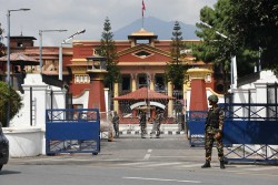 अन्तरिम सरकार प्रमुखबारे छलफल केही घण्टा सारियो