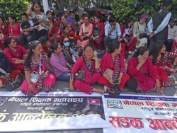 विद्यालय शिक्षा ऐनको माग गर्दै राजधानीमा शिक्षकहरूको शक्ति प्रदर्शन