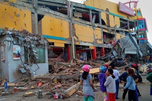 इण्डोनेशियामा भूकम्पपछि सुनामी, सयौँको मृत्यु