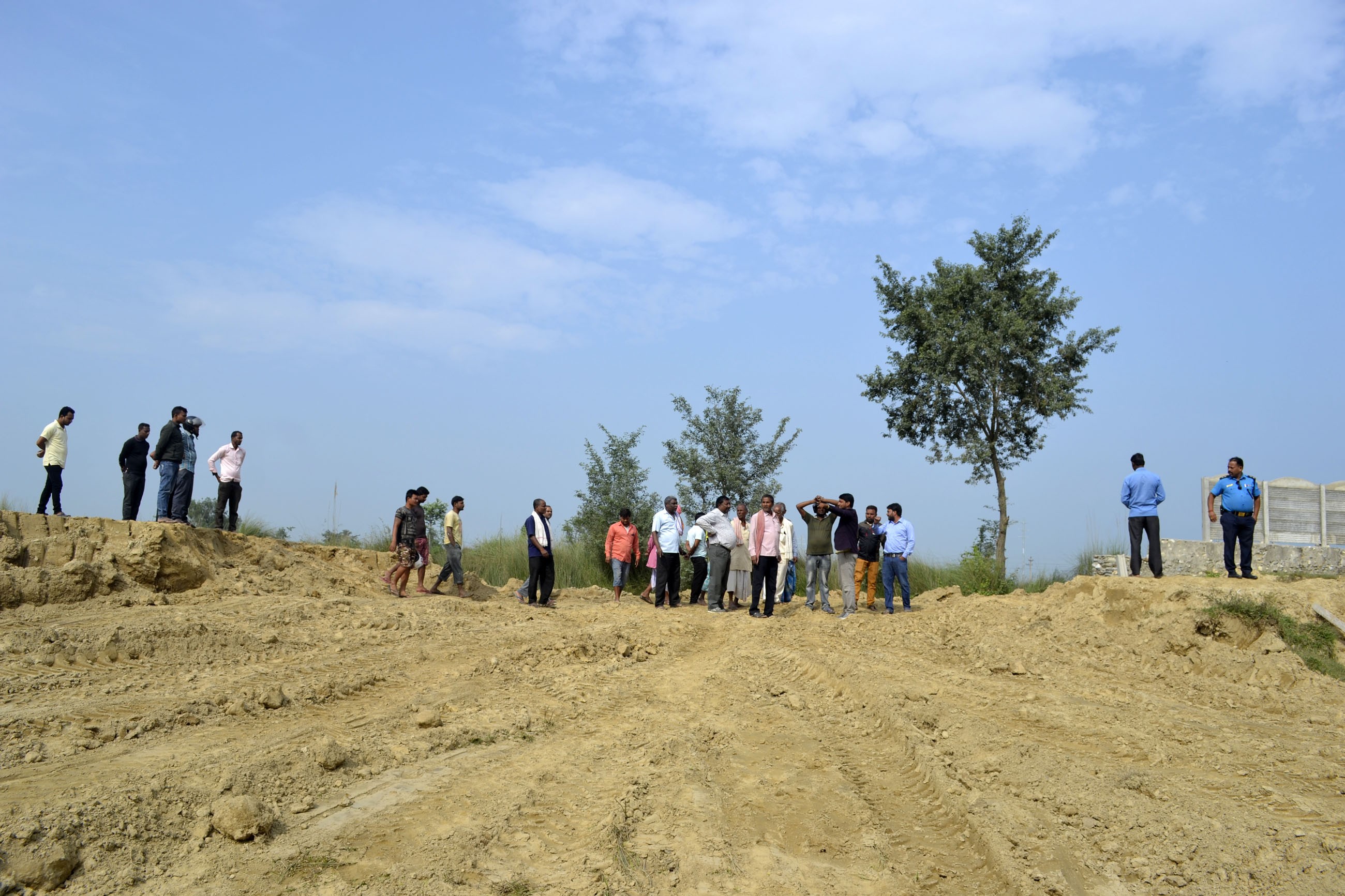 युनाइटेड लजेस्टिक नेपालले वीरगंजको सार्वजनिक जग्गा हडपन खोज्दा स्थानीयले गरे प्रतिकार