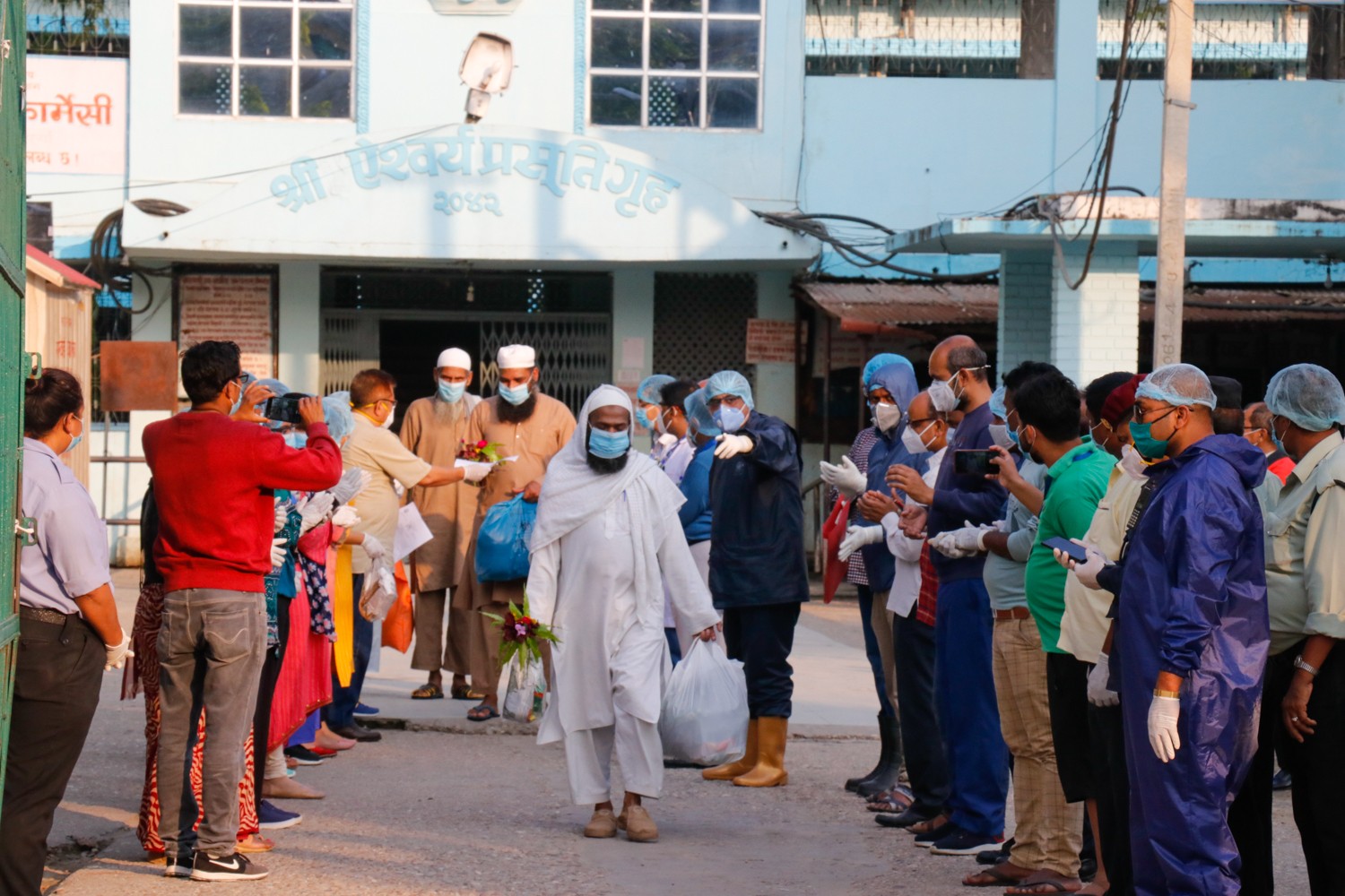 नारायणी अस्पतालमा उपचाररत २ सञ्चारकर्मी सहित ४४ जना कोरोना मुक्त