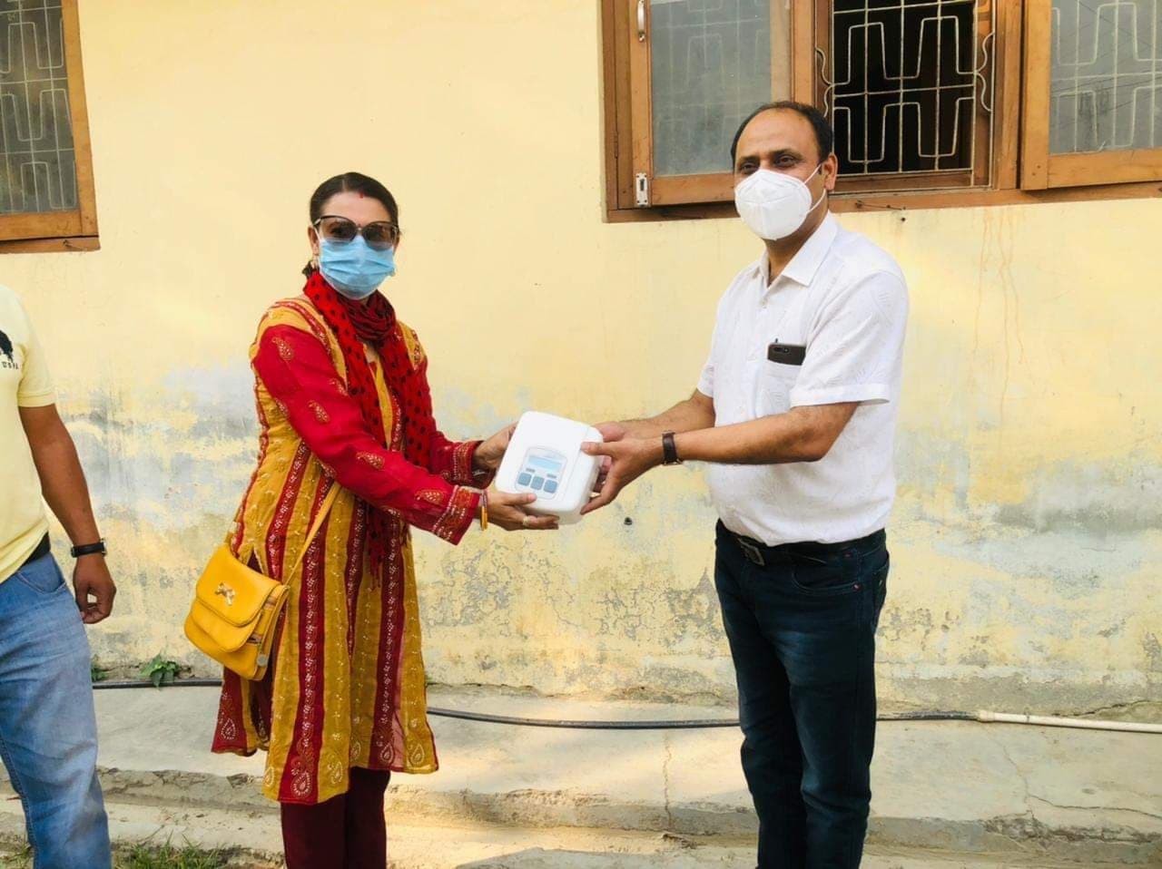 नारायणी अस्पताललाई दिइयो ६ भेन्टिलेटर