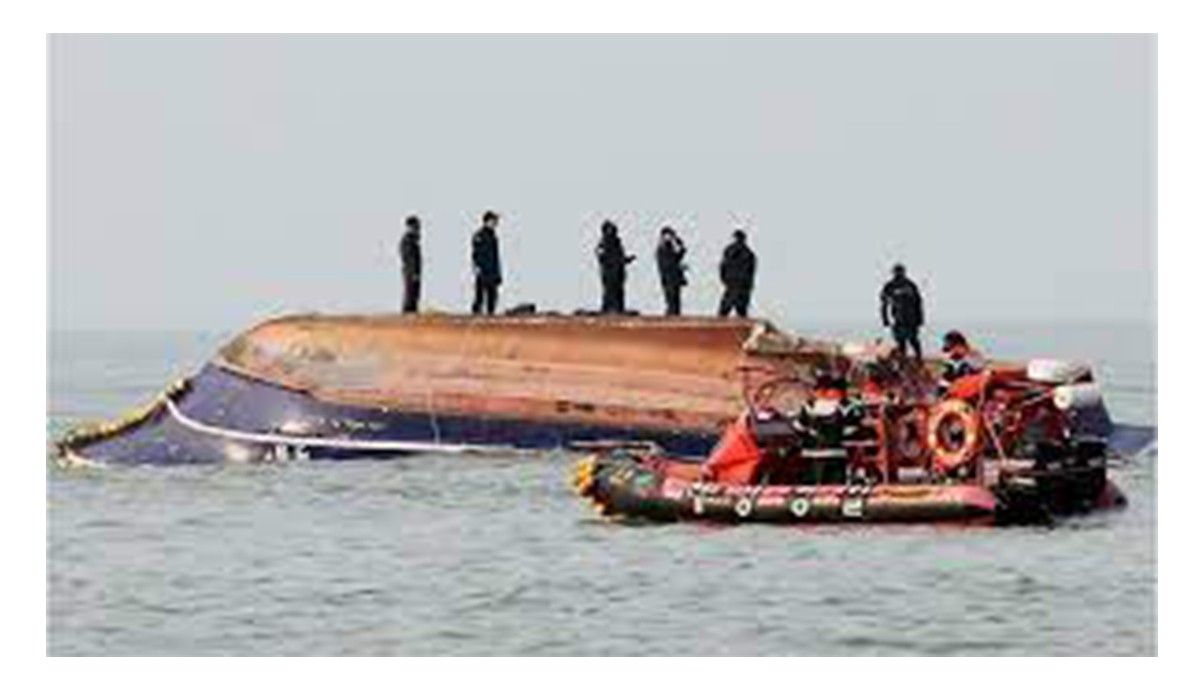 चीनमा पानी जहाज दुर्घटना हुँदा बाह्रको मृत्यु, अरु कैयौँ बेपत्ता