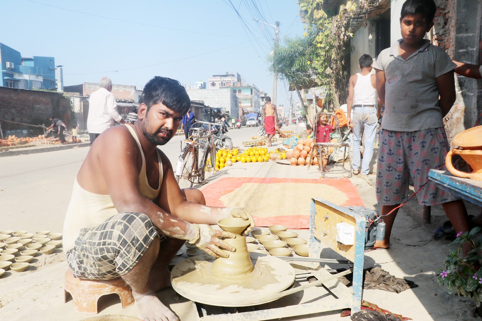 तराइमा तिहारको रम–झम