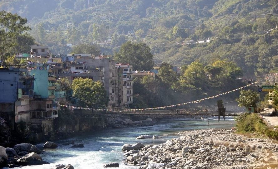 महाकाली नदीको धार परिवर्तन गर्नेगरी निर्माण भइरहेको तटबन्धको काम रोक्न भारत सहमत