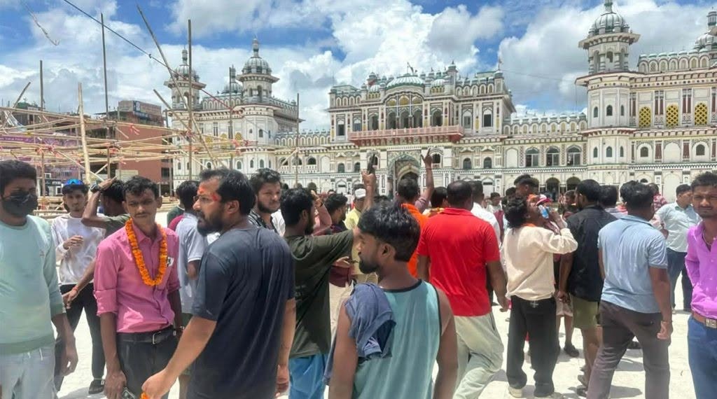 जनकपुरमा हर्क साम्पाङलाई किन रोक्न खोजियो ? जानकी मन्दिरअघि तनावको कारण के ?