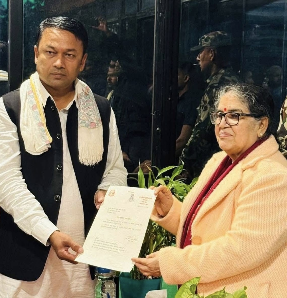 मधेसको राजनीति र संविधानको परीक्षा: प्रदेश प्रमुख भण्डारी र होटलमा मुख्यमन्त्री नियुक्ति