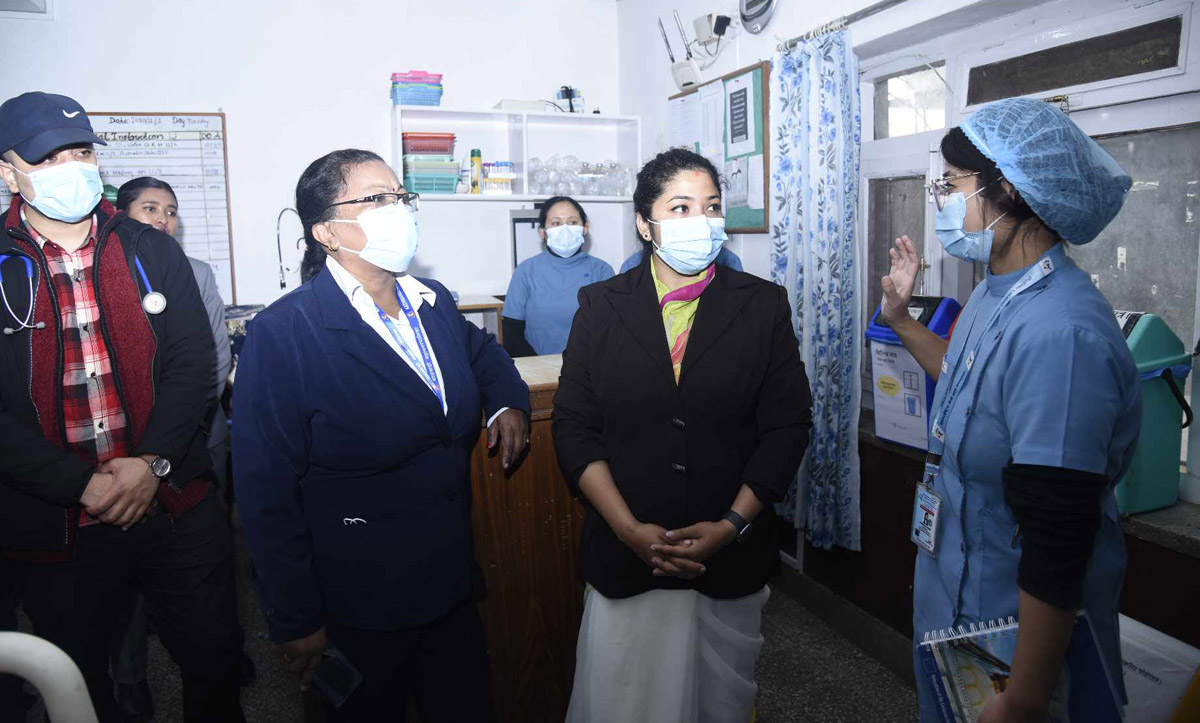 काठमाडौँ महानगरपालिकाले कान्ति बाल अस्पतालको फोहोर ढुवानीमा रोक लगाएयो
