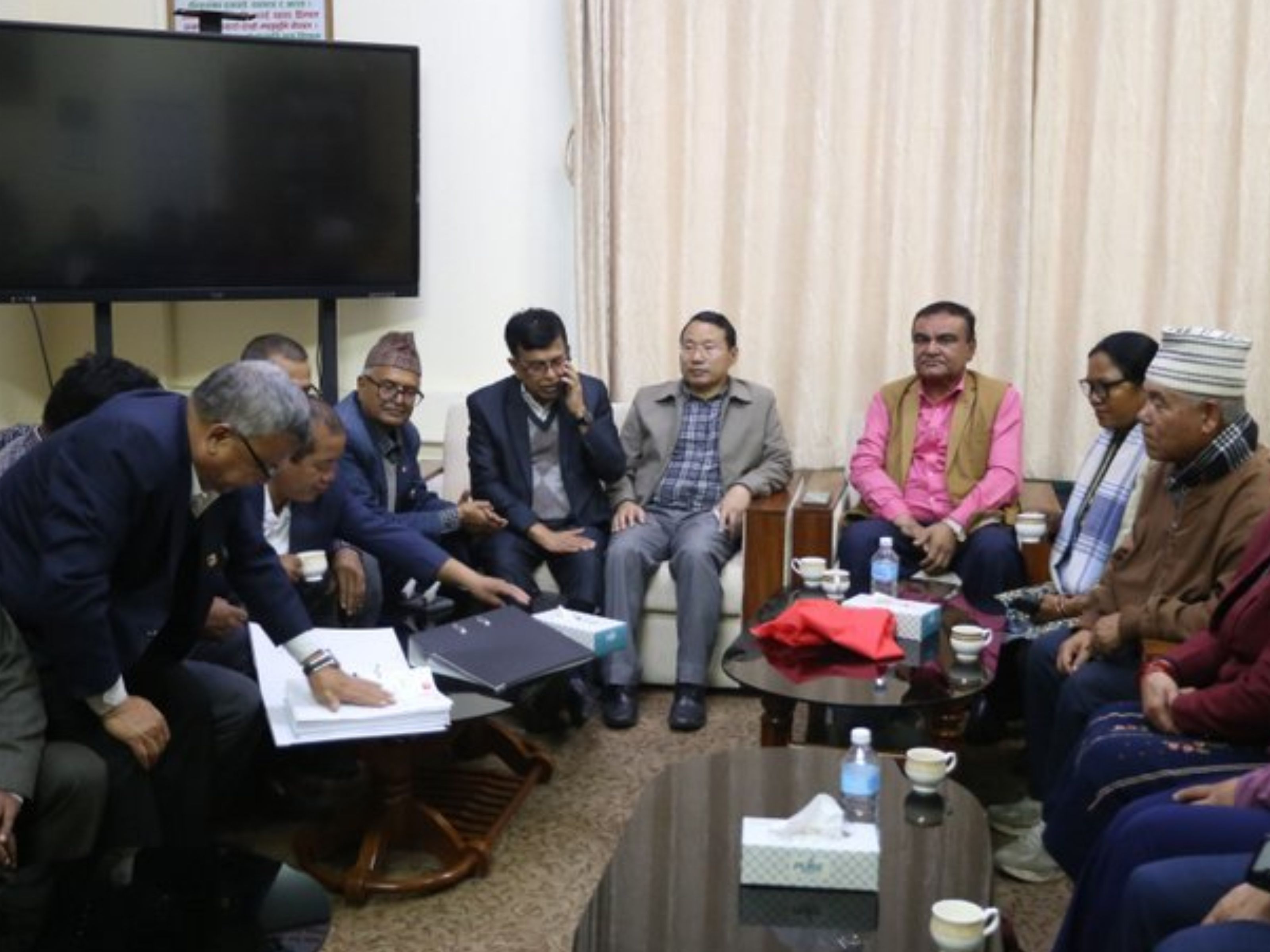 नेपाली कम्युनिस्ट पार्टी निर्वाचन आयोगमा: एकता पछि दर्ता प्रक्रिया सुरु