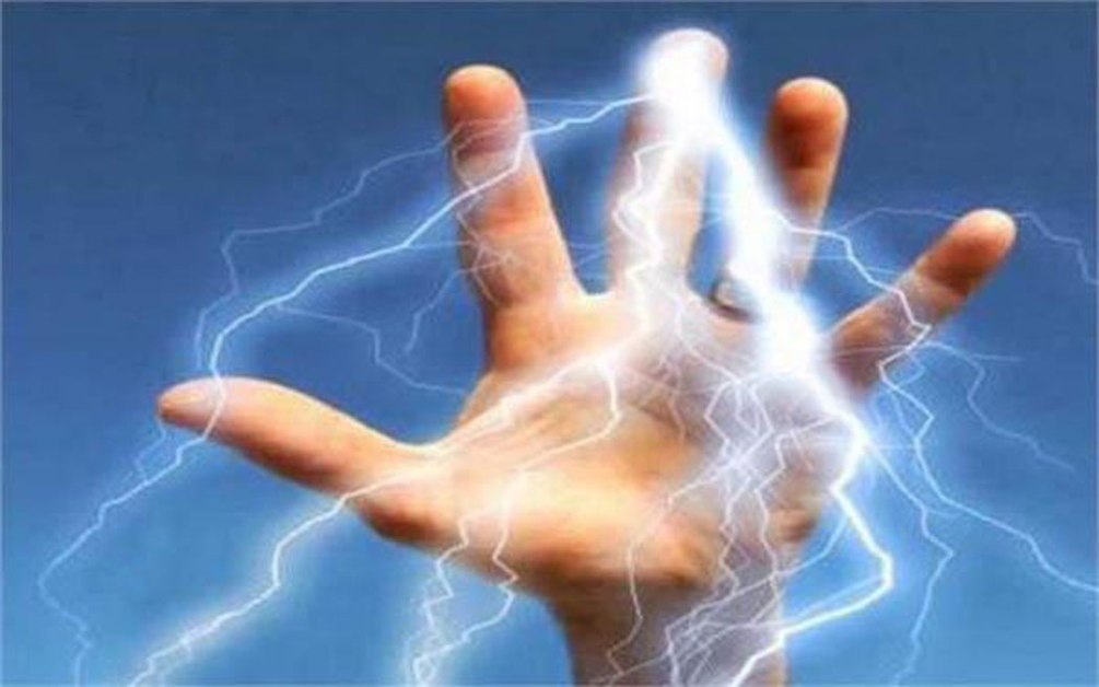 करेन्ट लागेर बाबु–छोराको मृत्यु, आमा घाइते