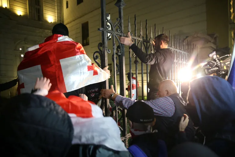 जर्जियामा प्रदर्शनकारी र सरकारबीच झडप, प्रधानमन्त्रीले विपक्षीमाथि षड्यन्त्रको आरोप लगाए