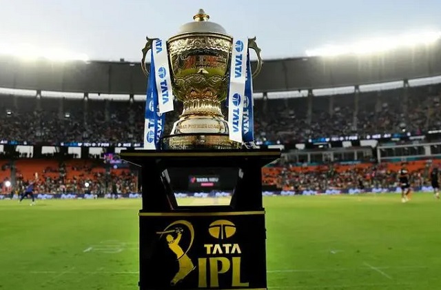 आईपीएलमा आज दुई खेल : दिल्ली र हैदराबादको टक्कर, राजस्थान र चेन्नईको दोहोरो दबाब