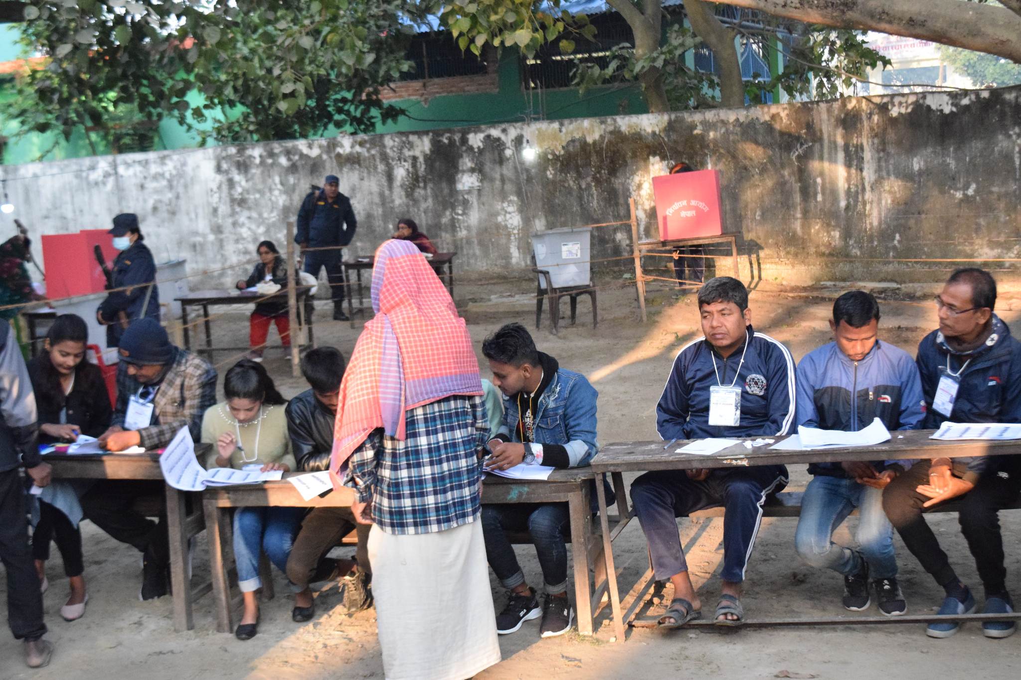 कलैया उप-महानगरपलिका वडा न २१ मा मतदान सुरु  
