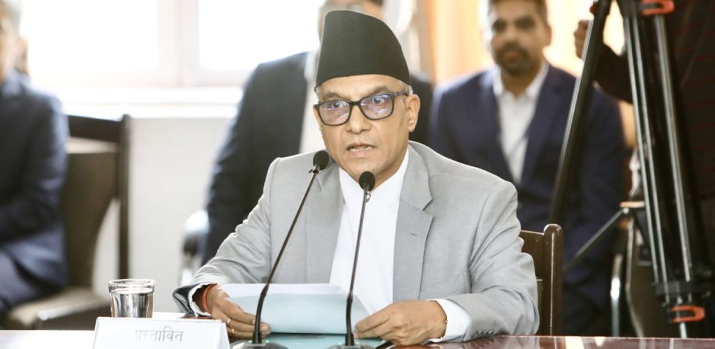 विवादबीच प्रधानन्यायाधीश बन्दै डा. मनोजकुमार शर्मा, आज साँझ शपथ