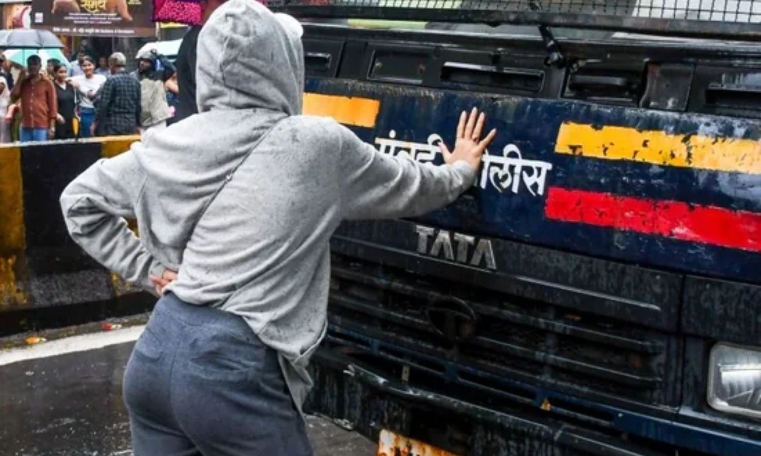 दिल्ली विद्यार्थी आन्दोलनमा रिया अहिरको साहस किन बन्यो बहसको केन्द्र ? 
