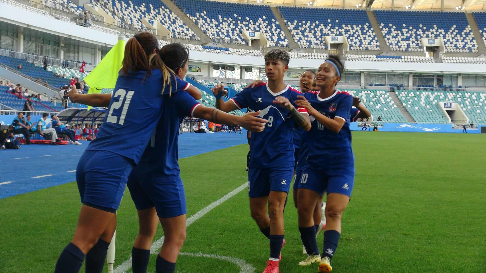 भोलि इरानसँग नेपाल महिला फुटबल टोली आमनेसामने