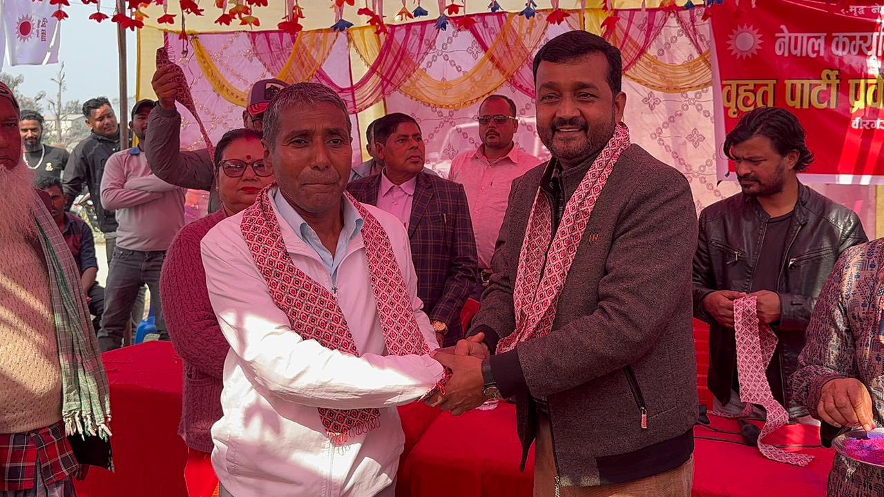 वीरगन्जमा प्रदीप यादवको बढ्दो वर्चस्व: वडाध्यक्ष ठकुराईसहित सयौँलाई गराए एमाले प्रवेश