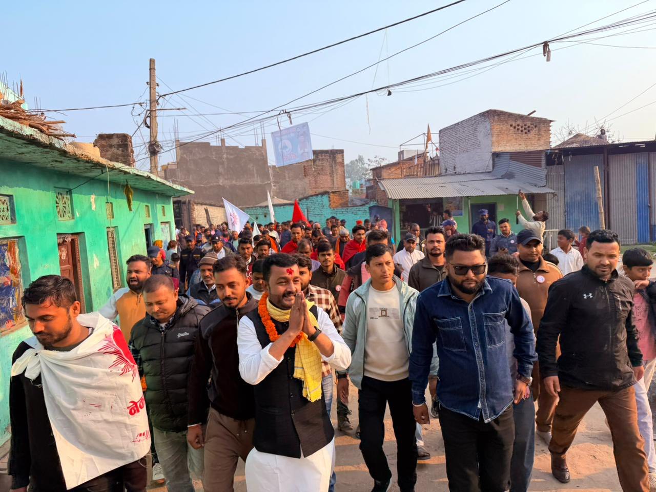 पर्सा–१ मा प्रदीप यादवको आक्रामक घरदैलो: “सूर्यको जितले मात्रै अधुरा काम पूरा हुन्छ”