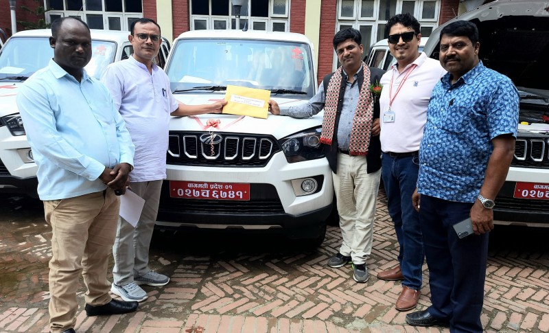 प्रभावकारी सेवा प्रदान गर्न रेडक्रसको पर्सा शाखालाइ स्कार्पियो गाडी प्रदान