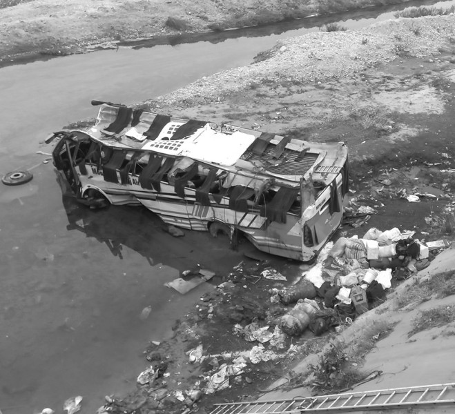 राप्ती नदीमा बस बस दुर्घटना १२ जनाको मृत्यु