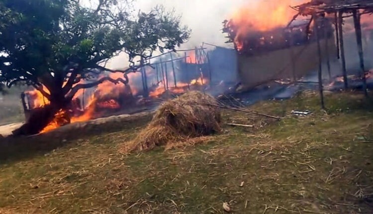 आगोले पर्साका १५ किसानको लाखौँको क्षति