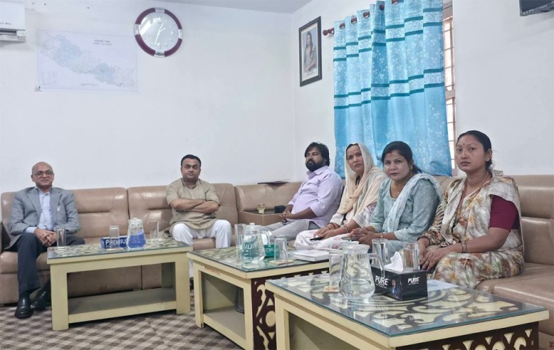 मुख्यमन्त्री यादवविरुद्ध मतदान गर्न जनमतको ह्वीप