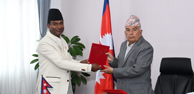 मधेशी आयोगको प्रतिवेदन : समाज रुपान्तरणका लागि नैतिक शिक्षा आवश्यक