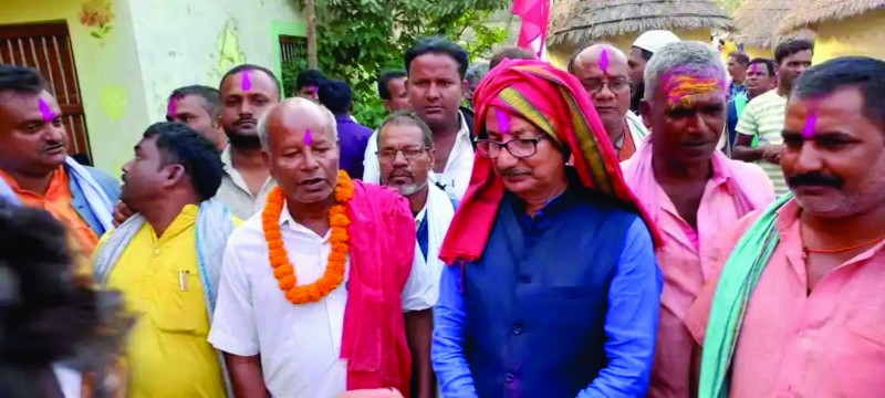 पर्सा ४ मा जसपाका १५० जना काँग्रेसमा प्रवेश पूर्व वडा अध्यक्ष सहित